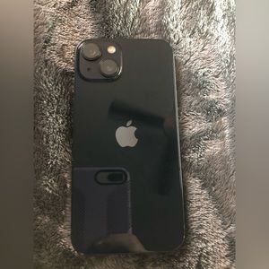 - Like new!!👌🏻IPHONE 13👌🏻